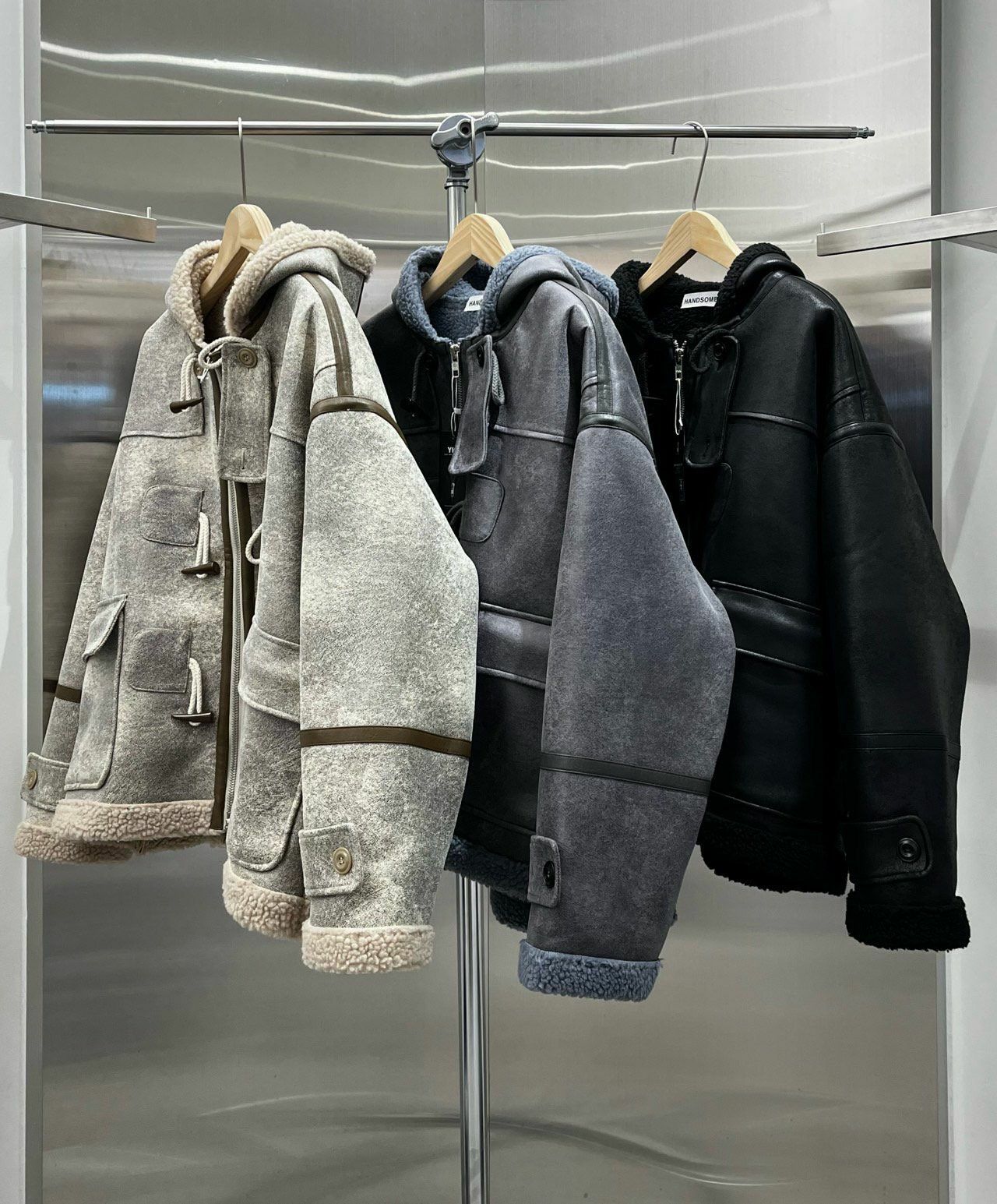 牛角扣連帽拉鍊合成皮褸 HAND-051JK