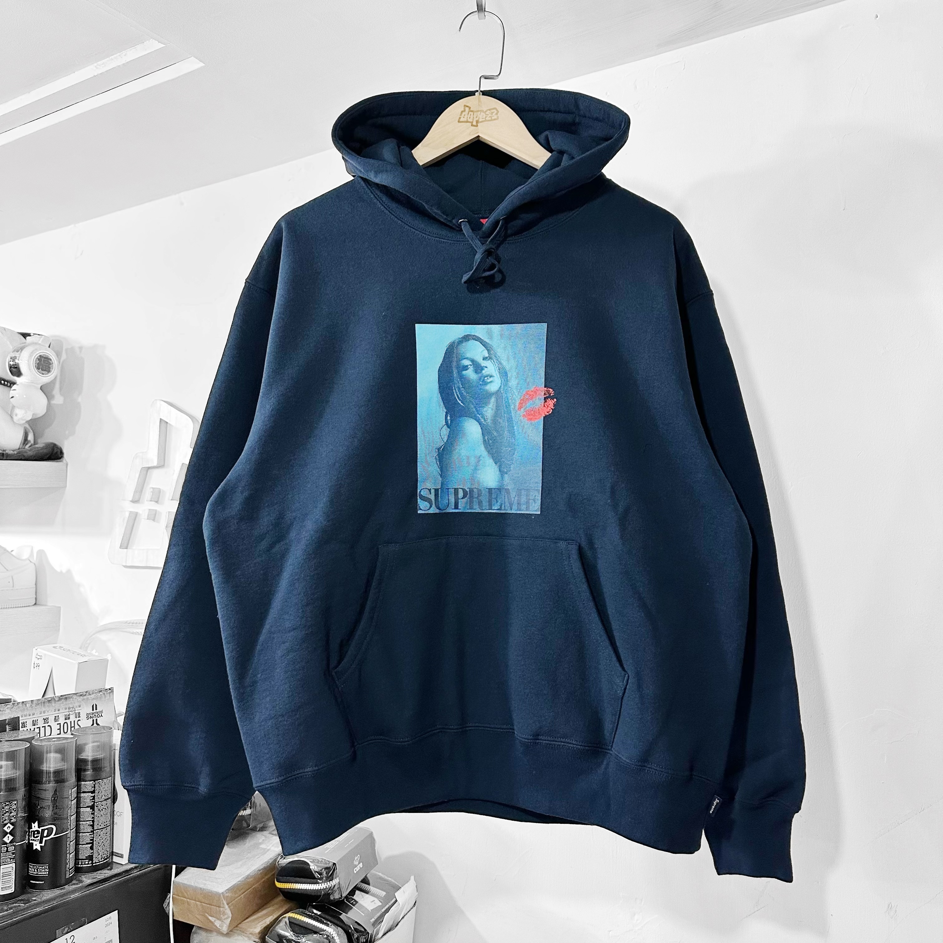 トップス Supreme Kate Moss Hooded Sweatshirt Navy Buy Supreme Kate Moss Hooded Sweatshirt 'Navy' - FW24SW70