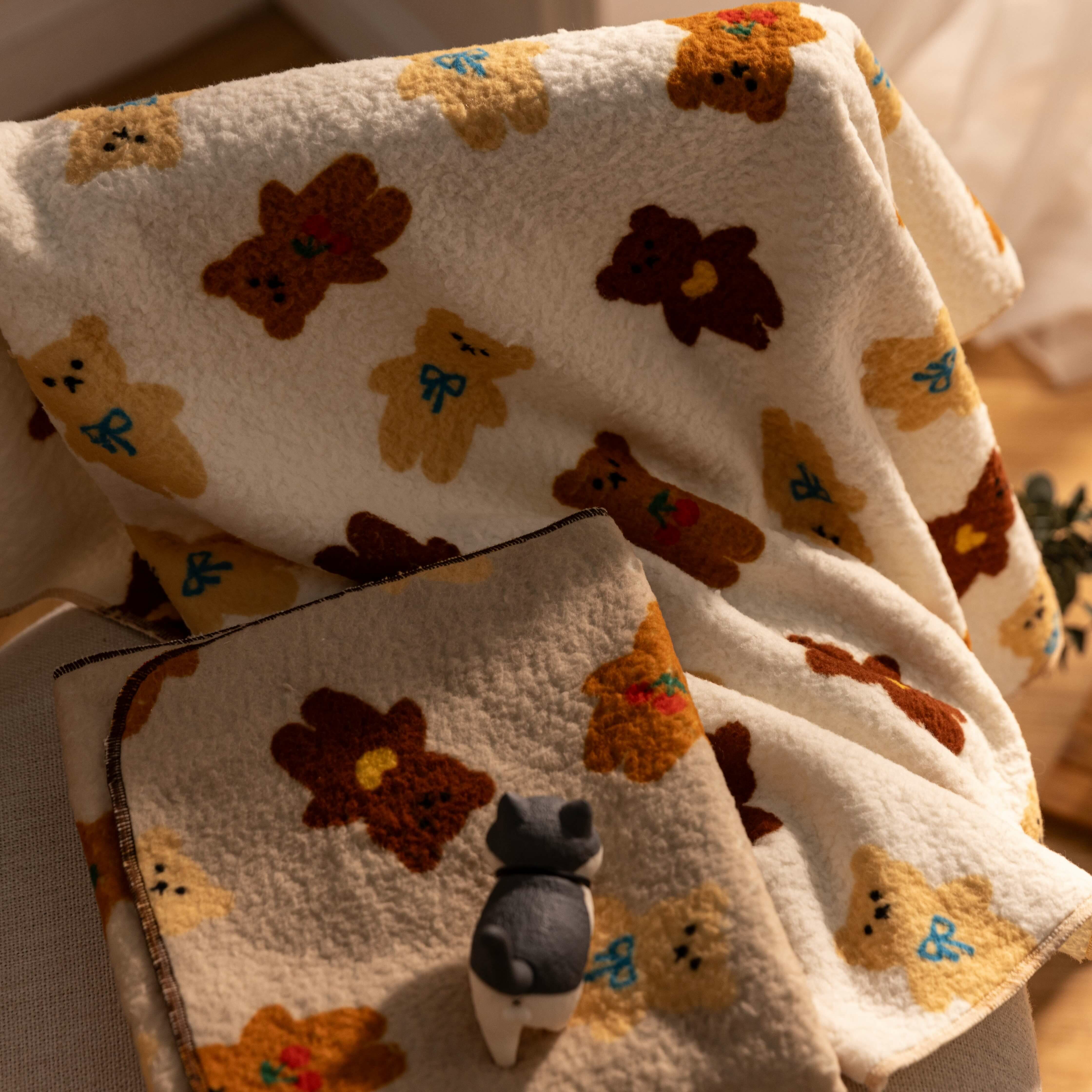 【ℍ𝕆𝕋】暖暖棉軟小熊毯．三種尺寸┃共兩色