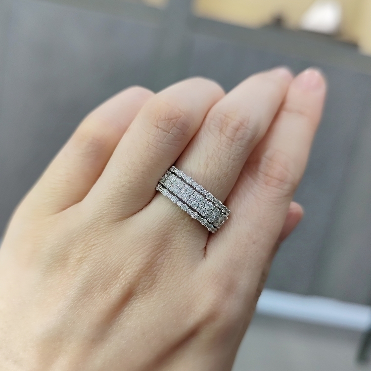 18K白金鑽石戒指