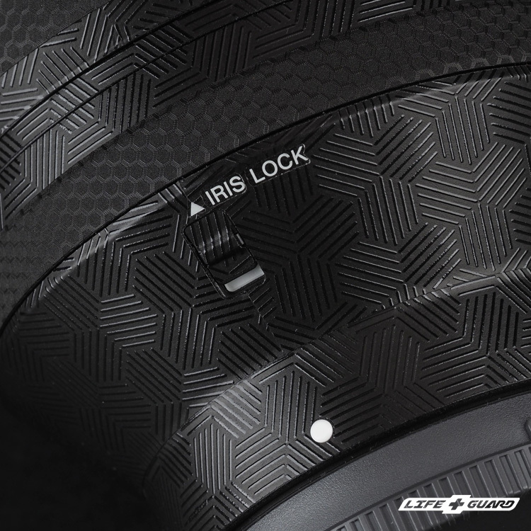 SONY FE 28-70mm F2 GM 貼膜質感，LIFE+GUARD 六角黑設計風格