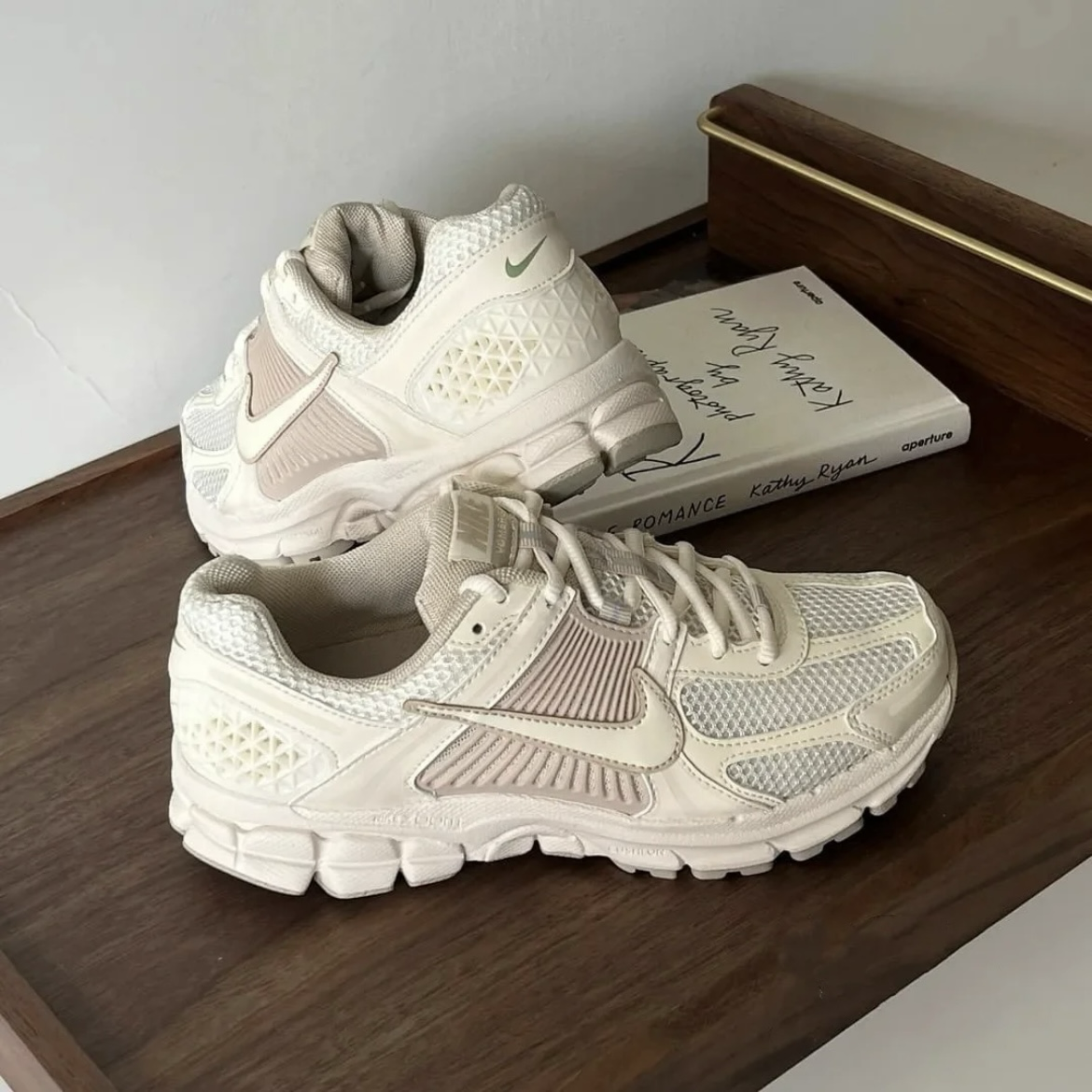 Nike Zoom Vomero 5 Pale Ivory GS 燕麥奶 米白 奶茶色 復古休閒鞋 運動鞋