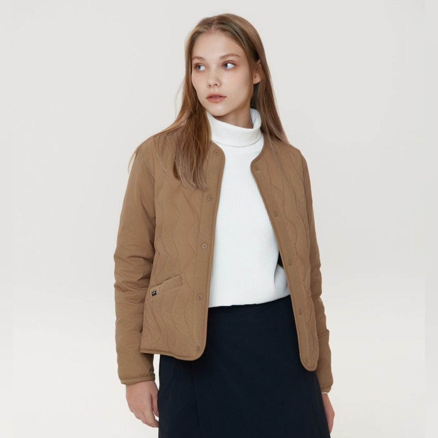 【EIDER】女無領修身羽絨外套/24EDWW24563-[淺冰藍、淺金棕]