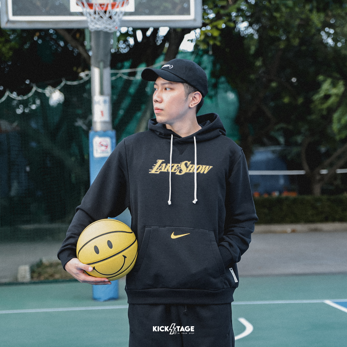男女款 NIKE LOS ANGELES LAKERS PRINT LOOSE HOODIE 黑色 湖人 毛巾底 帽T【FZ0487-010】