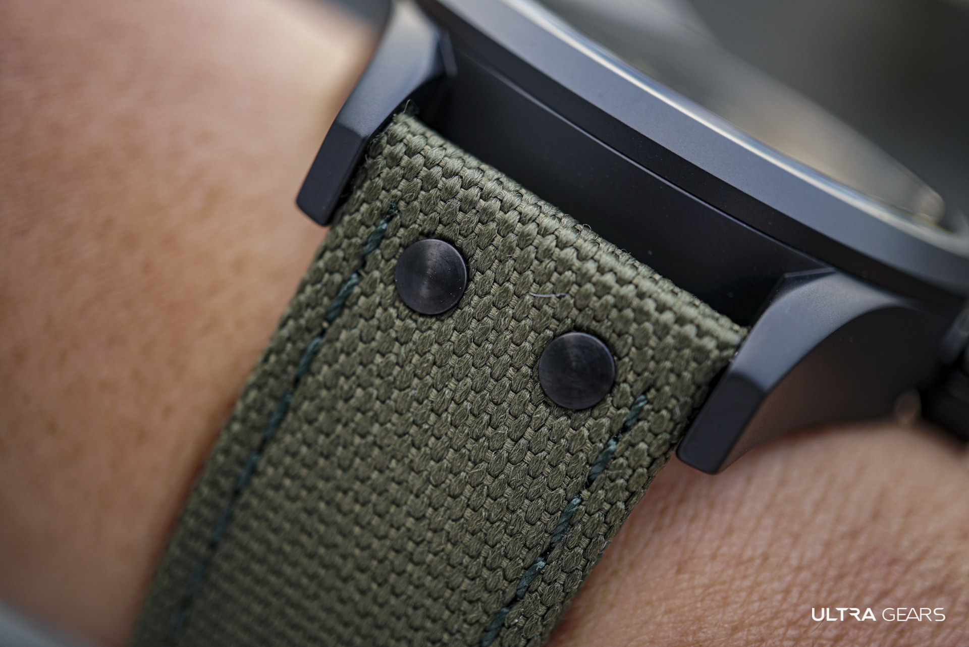 TW Steel VOLANTE 黑色深灰面大三針 VS102