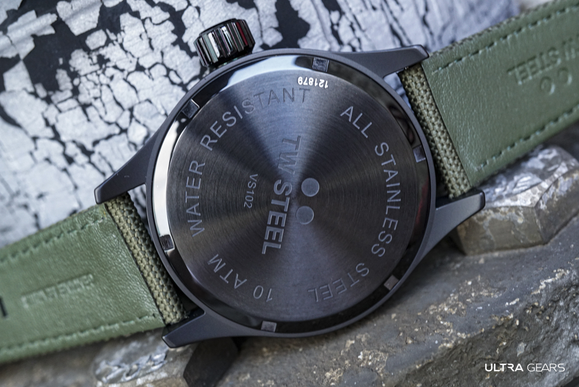 TW Steel VOLANTE 黑色深灰面大三針 VS102