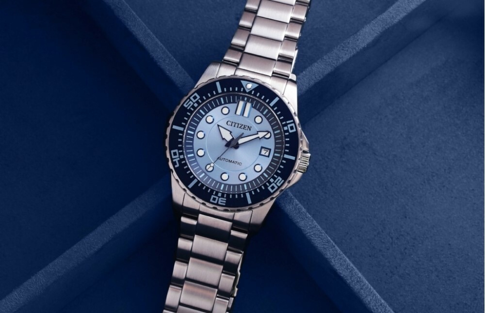 萬年鐘錶 - Citizen 星辰錶  Mechanical  希望之藍限定款自動上鍊機械男錶  NJ0178-81M 錶徑43MM