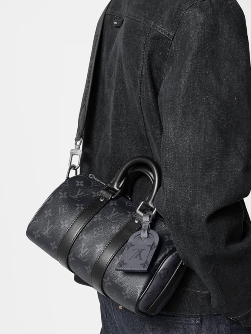 LOUIS VUITTON LV Keepall Bandoulière 25 Monogram Eclipse 帆布手袋