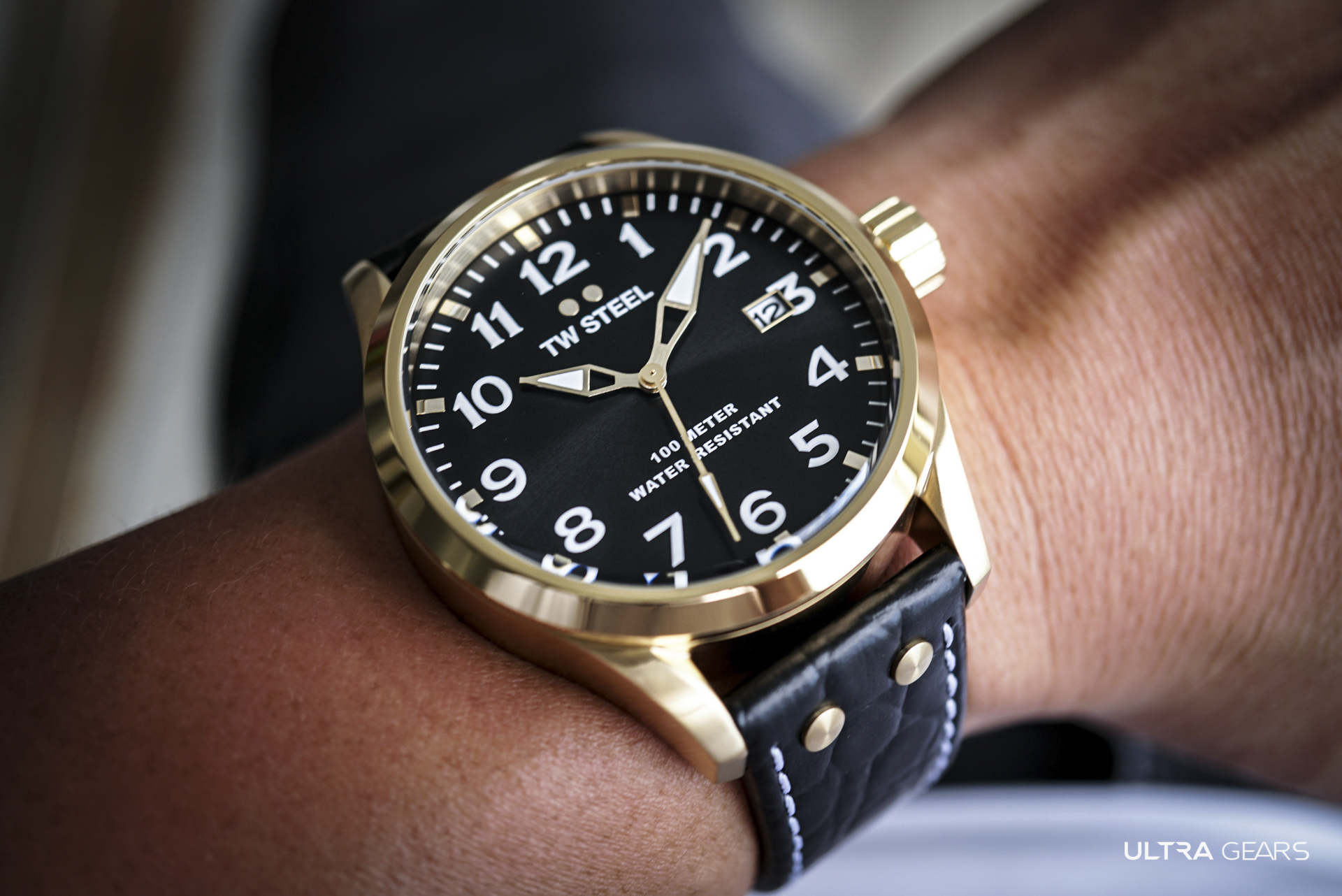 TW Steel VOLANTE 金色深灰面大三針 VS104