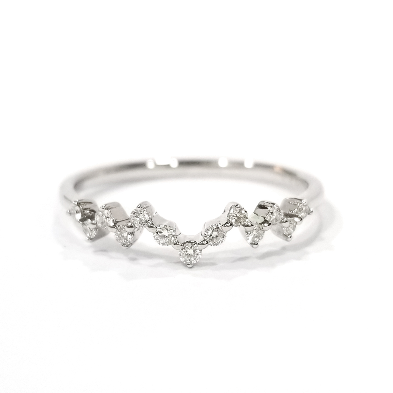 18K白金天然鑽石戒指