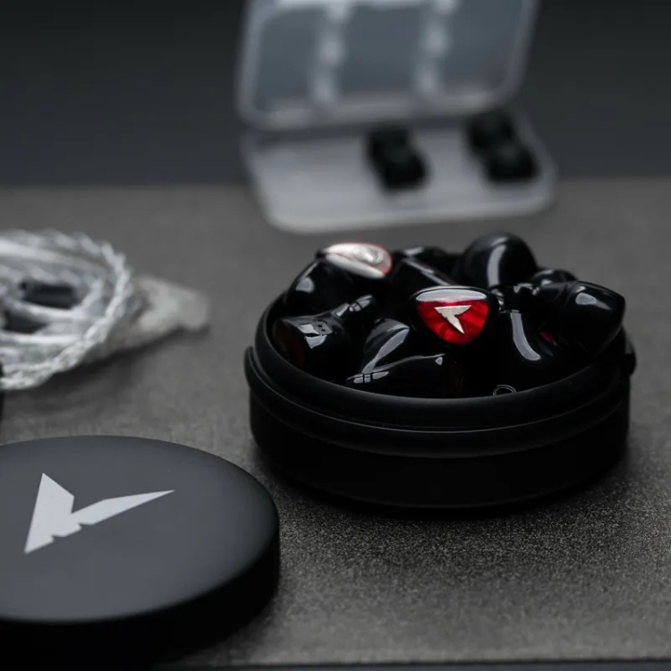 Kotori Audio Vampire IEM 入耳式耳機
