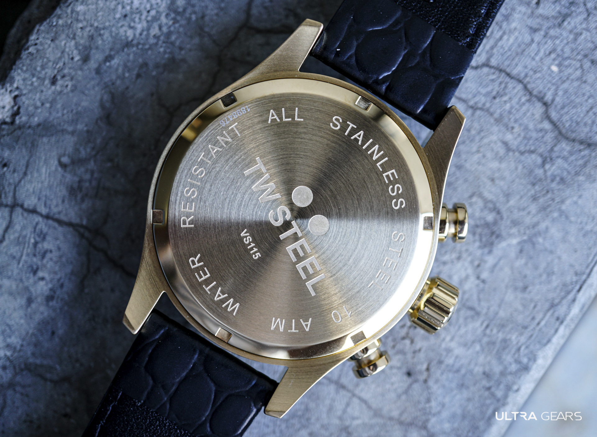 TW Steel VOLANTE 金色黑面計時碼錶 VS115