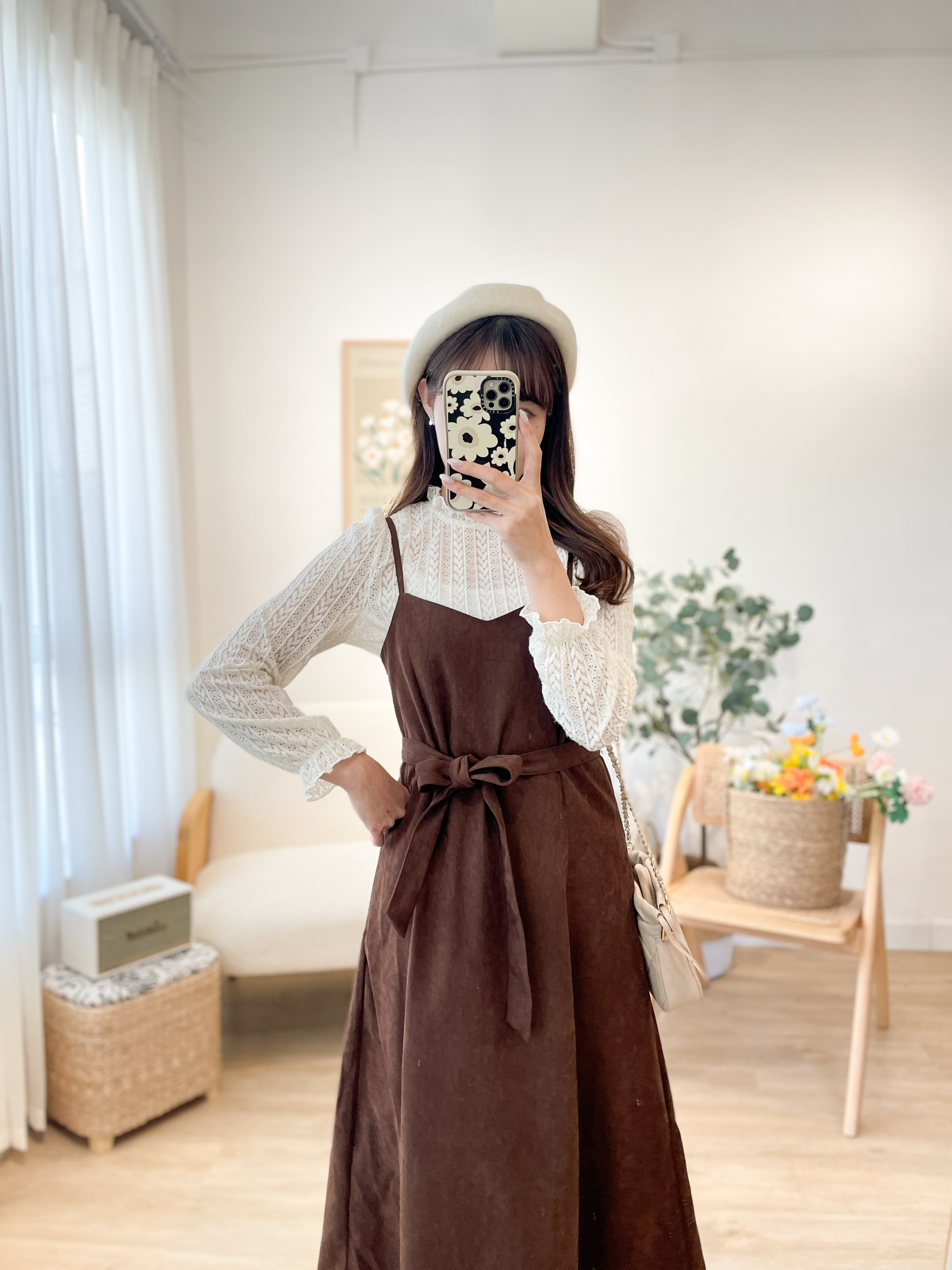 【大推通花內搭！】T1200 Glorious Ruffles Lace Blouse