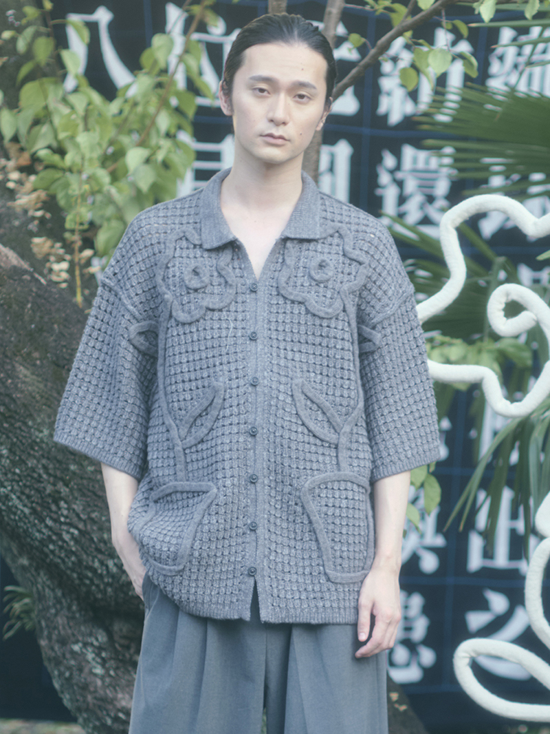 Hai'an Road Flower_ Hand Stitch Knit Shirt Gray