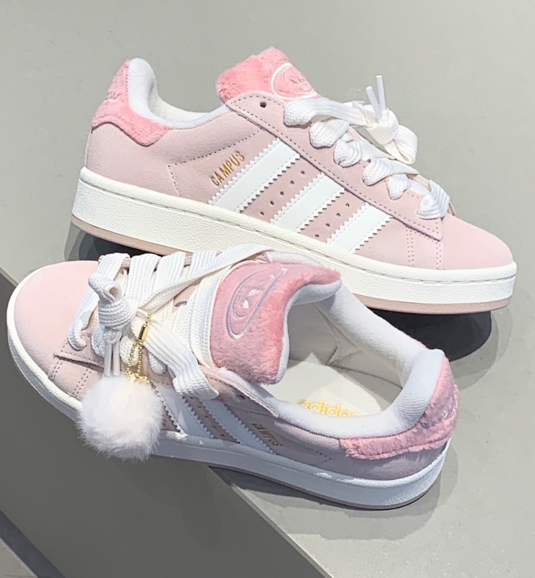 ADIDAS CAMPUS 聖誕限定 毛絨草莓粉 JR8042