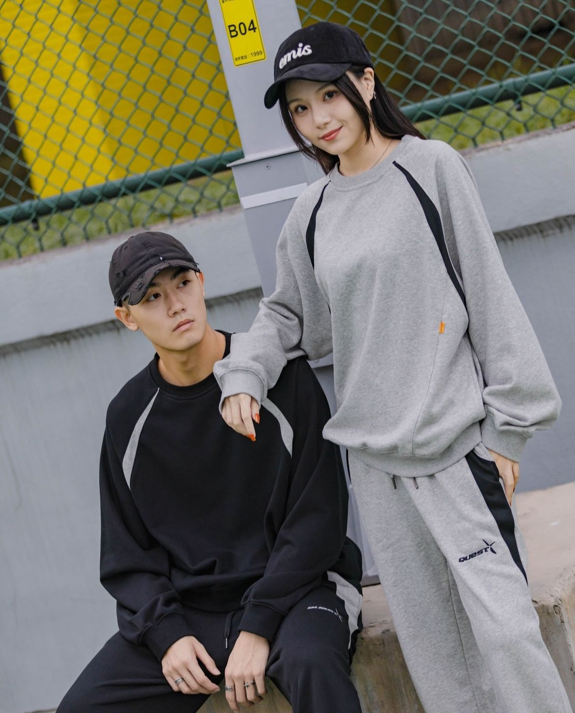 QUEST Splicing Sweatshirt 拼接棉大學踢 2色