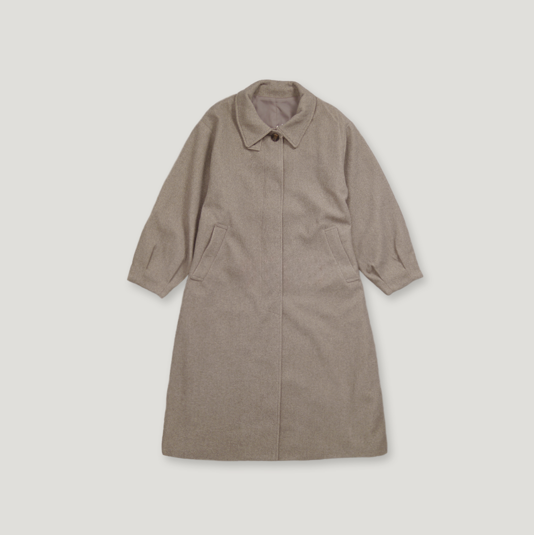 J.P.L. 立領褶袖廓形大衣