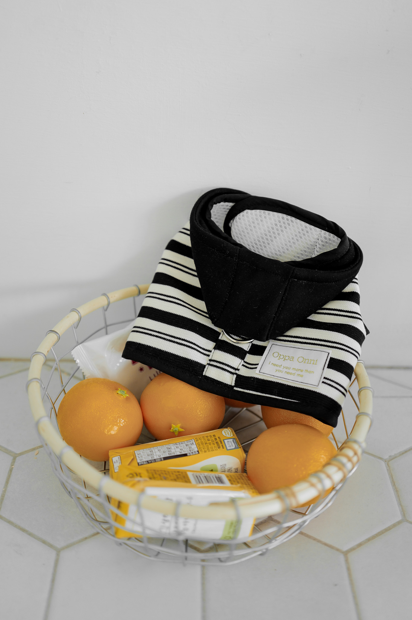 條紋帽T胸背 - 黑