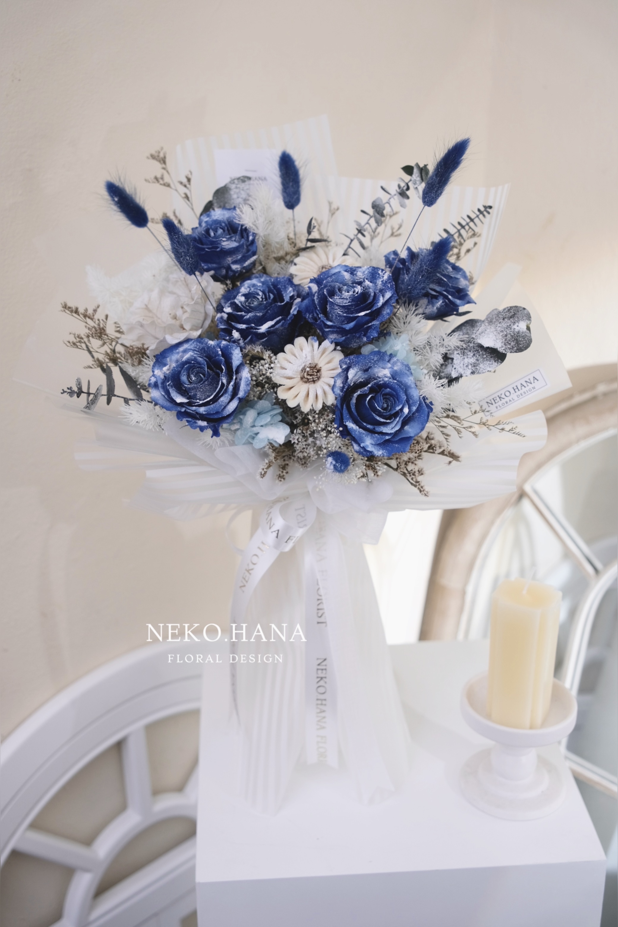 永生深藍落雪玫瑰花束（大款）