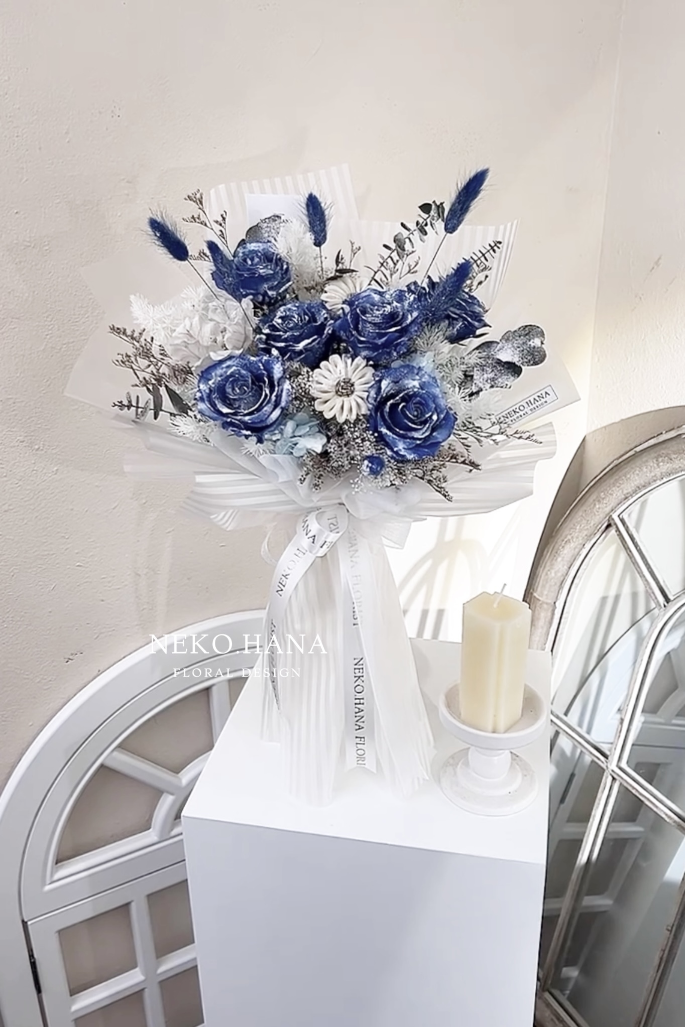 永生深藍落雪玫瑰花束（大款）