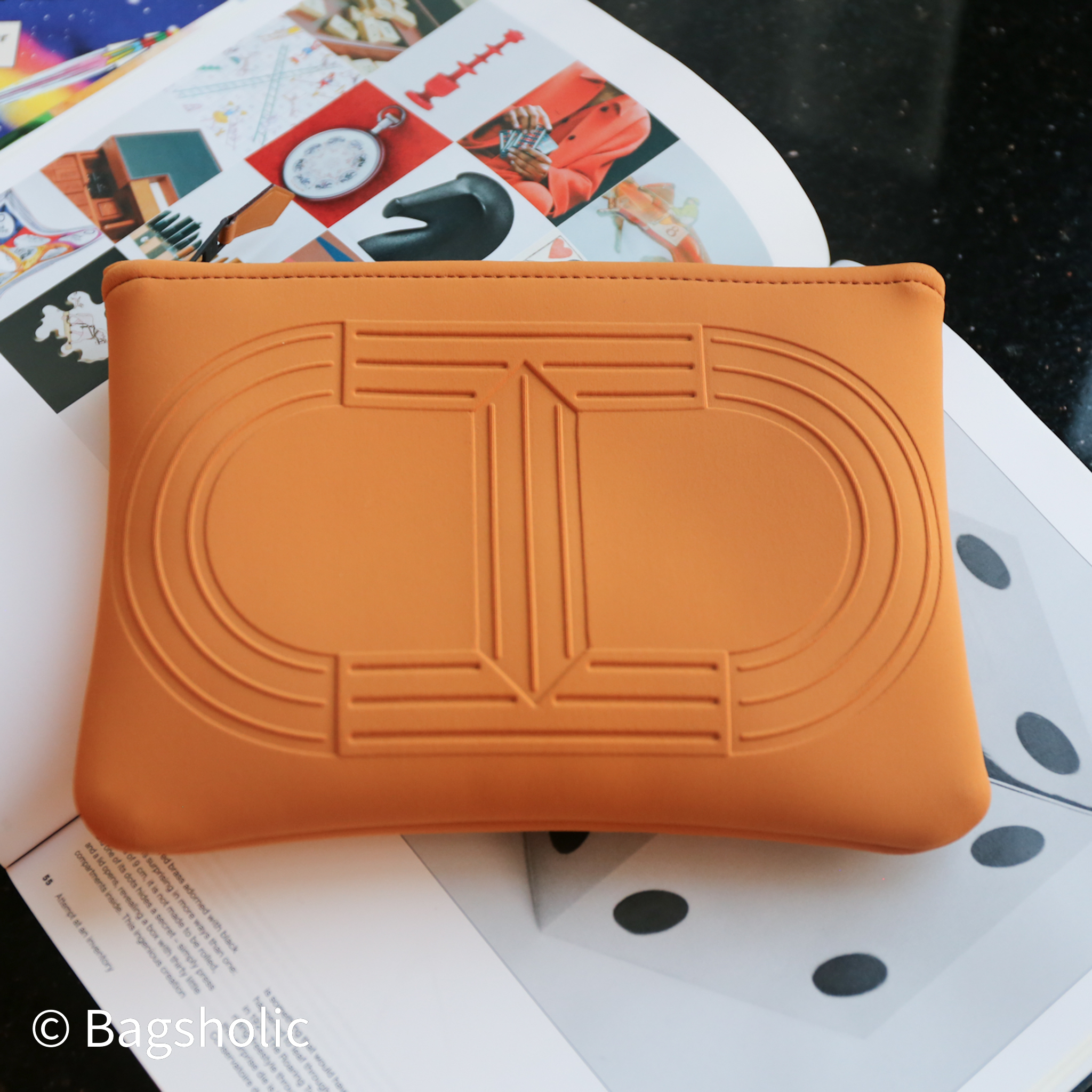 Hermès Neobain case Small Model