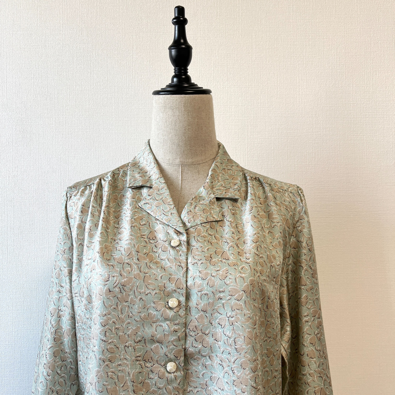 日本製淡綠色碎花古著上衣