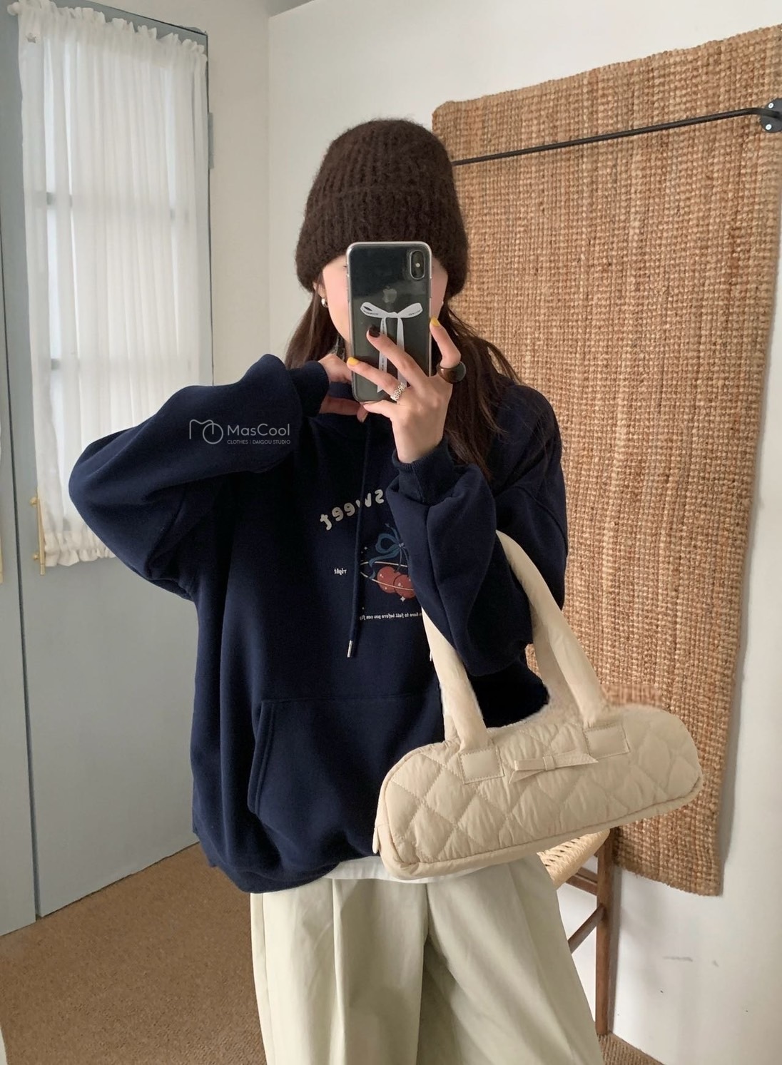 2895  女款CHERRY SWEET 帽T