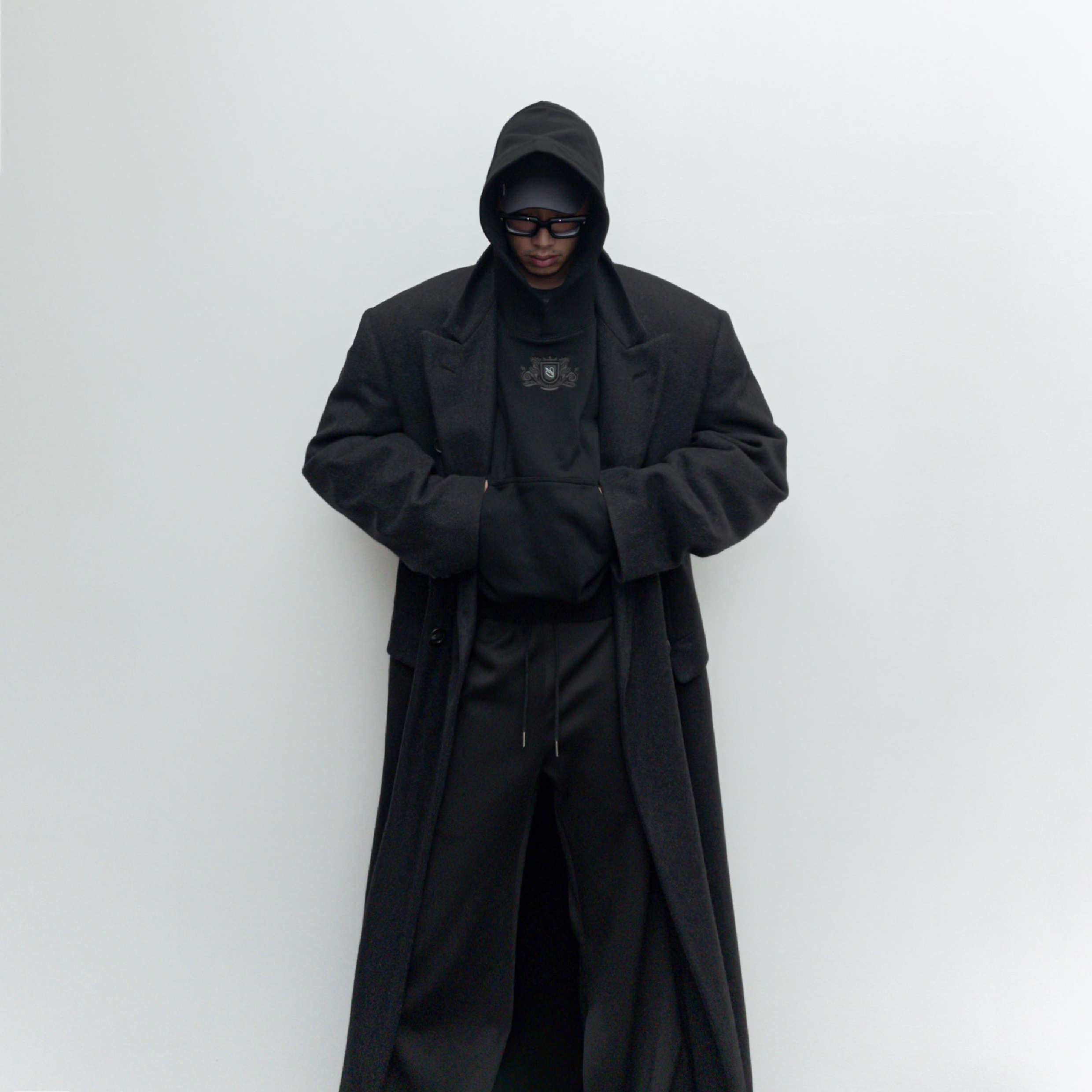 1dyll.assemblage 10SS "Pixiu Pixiu" Logo Hoodie