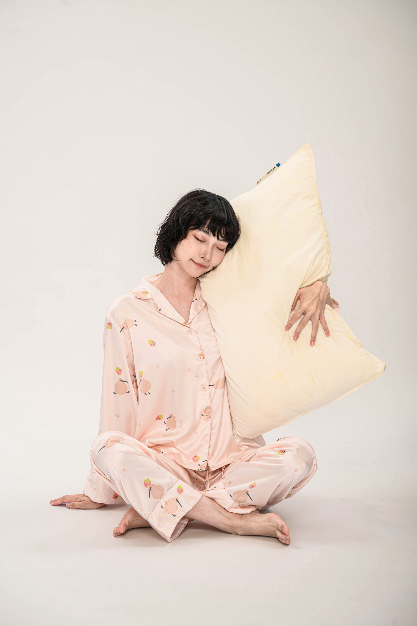 發發聯名 限定奇異鳥居家服【緞面居家服/睡衣/居家服】－Heres to Love