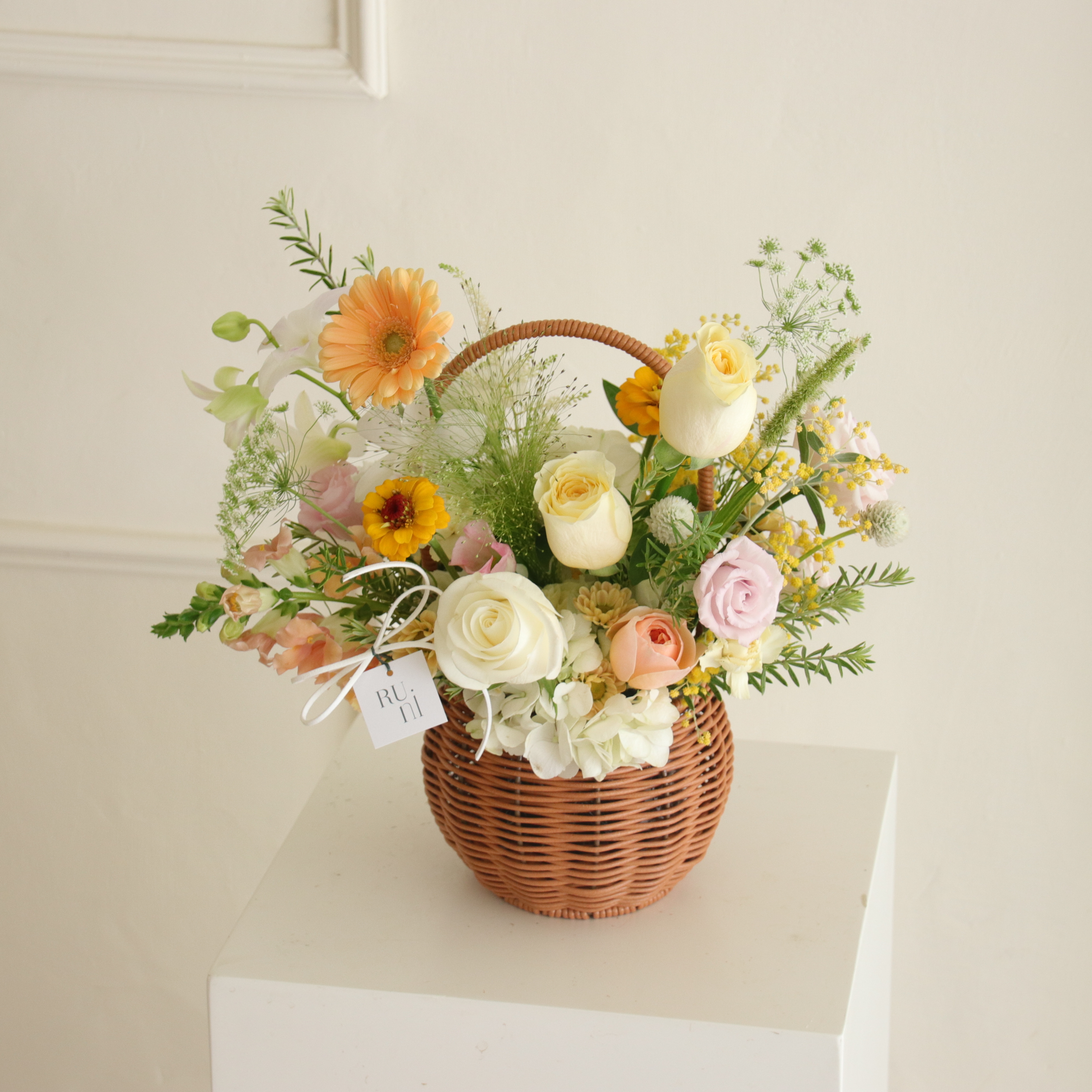 暖陽初晨 - 客製鮮花花籃