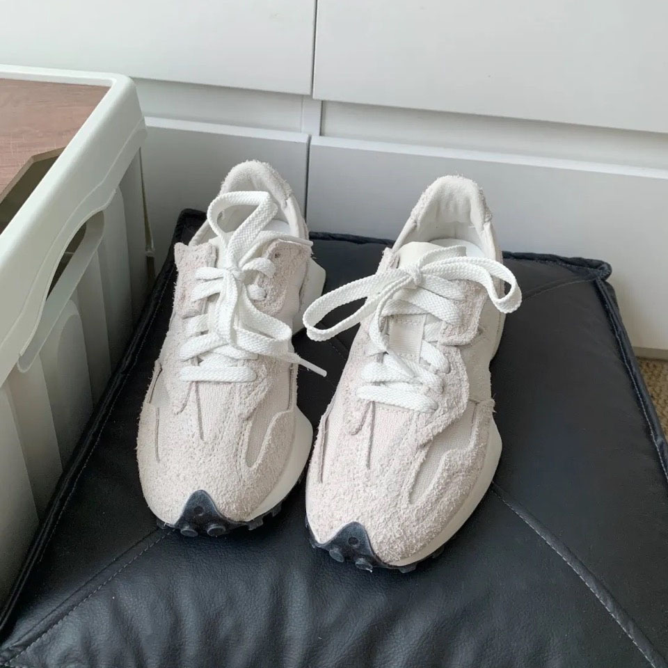 NEW BALANCE 327 NB 327 雪白杏 米白 米灰 奶油白 低飽和 男女鞋 U327WTH / 調貨