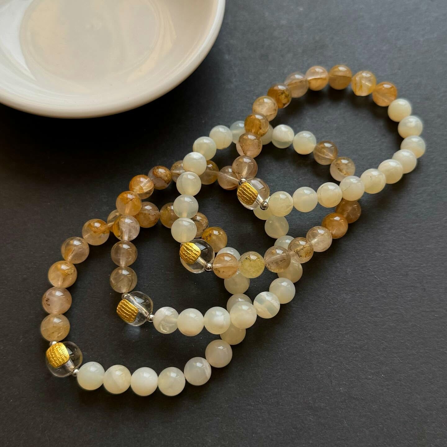 [原石] 澳洲黃蛋白石+小樹瑪瑙+六字箴言 水晶手串