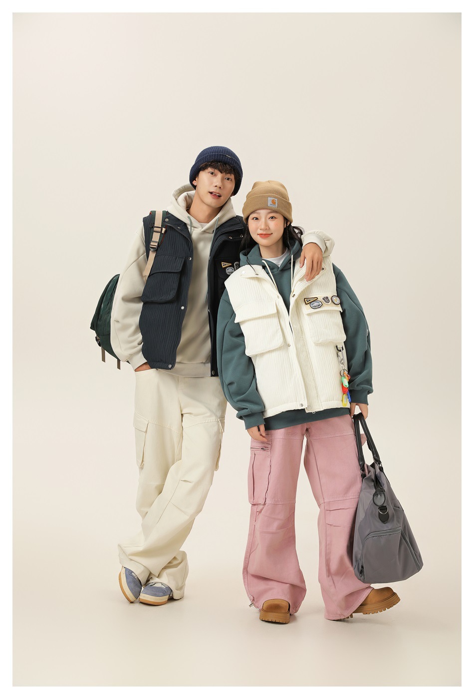 12M18 雙口袋造型貼標羽絨背心 兩色