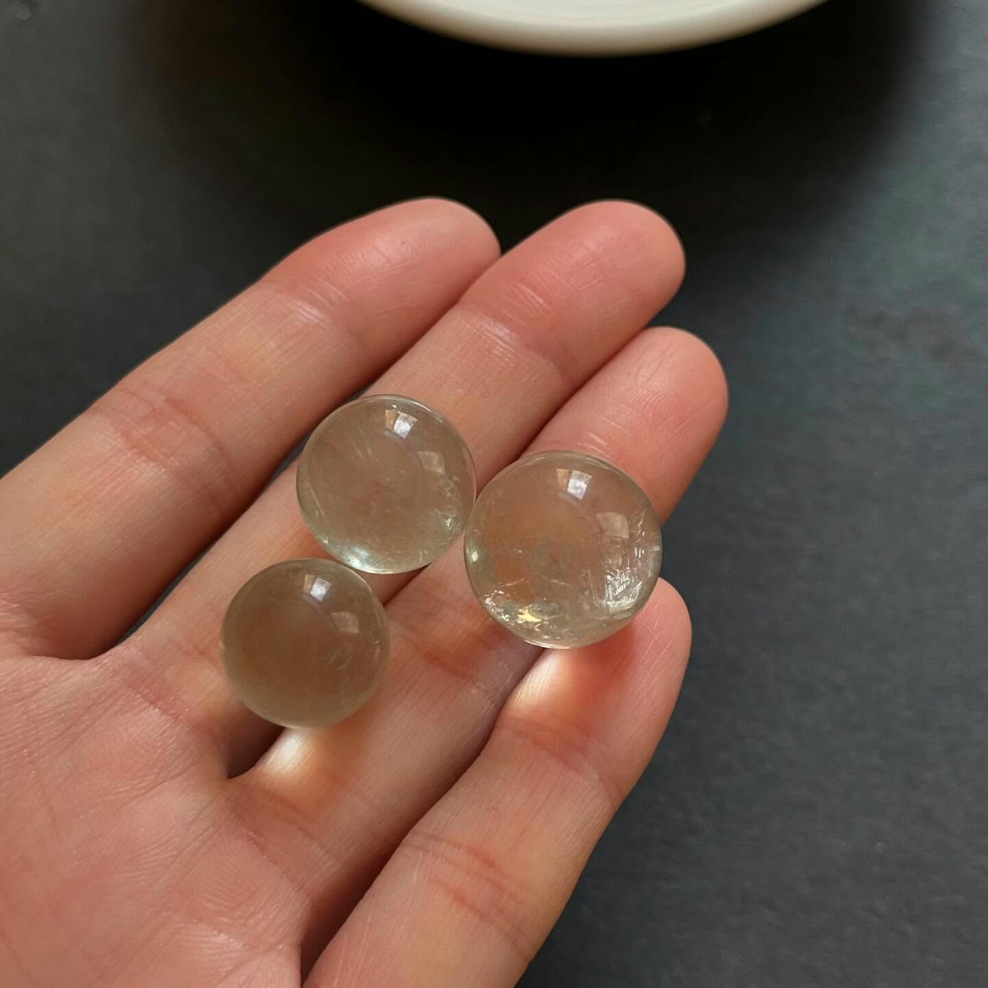 [原石] 綠水晶小球