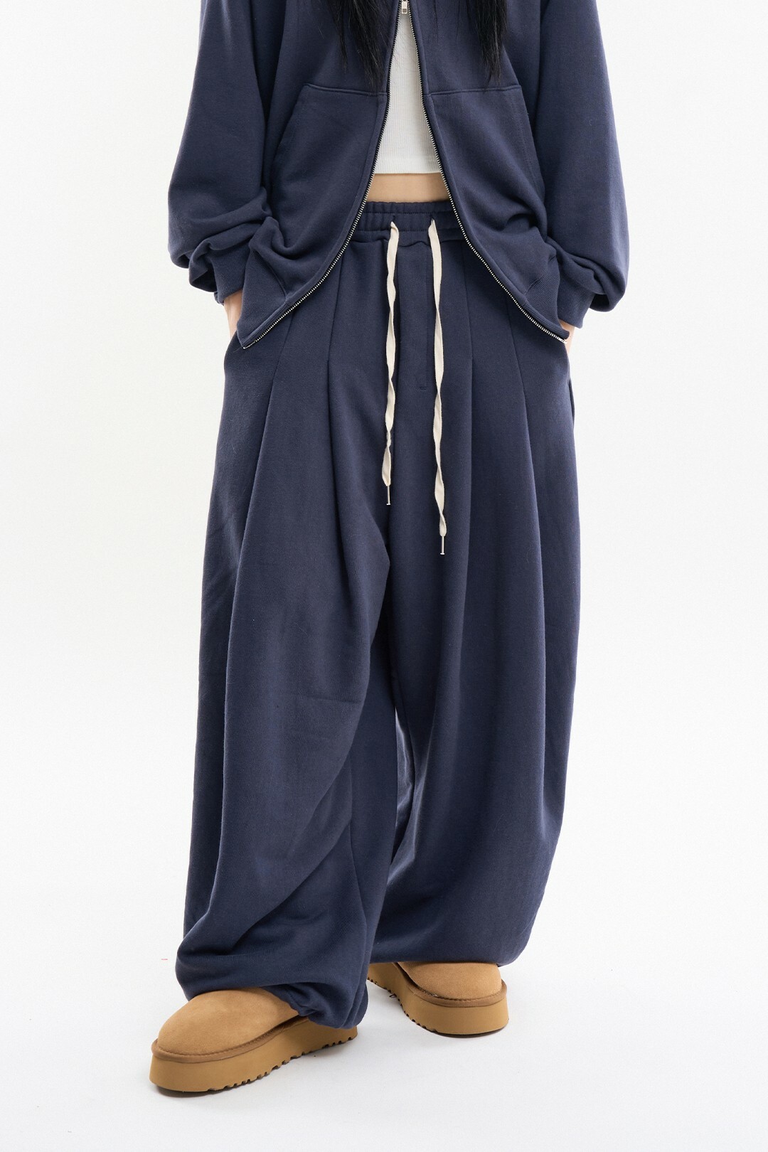 【Raucohouse】Paris balloon over fit sweatpants Raucohouse