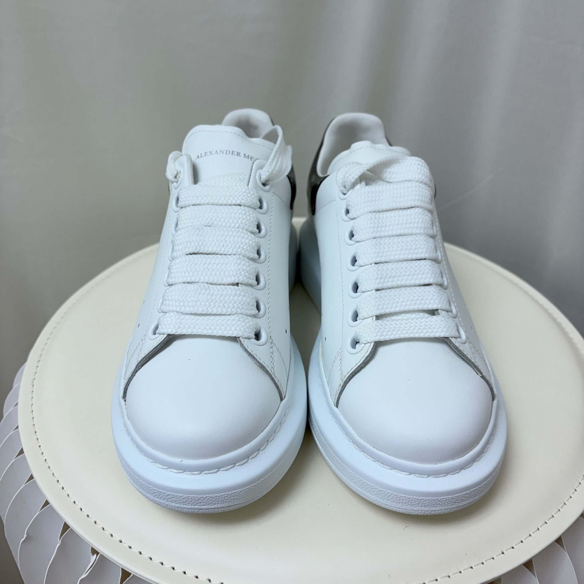 Alexander McQueen Shoe - White&Silver