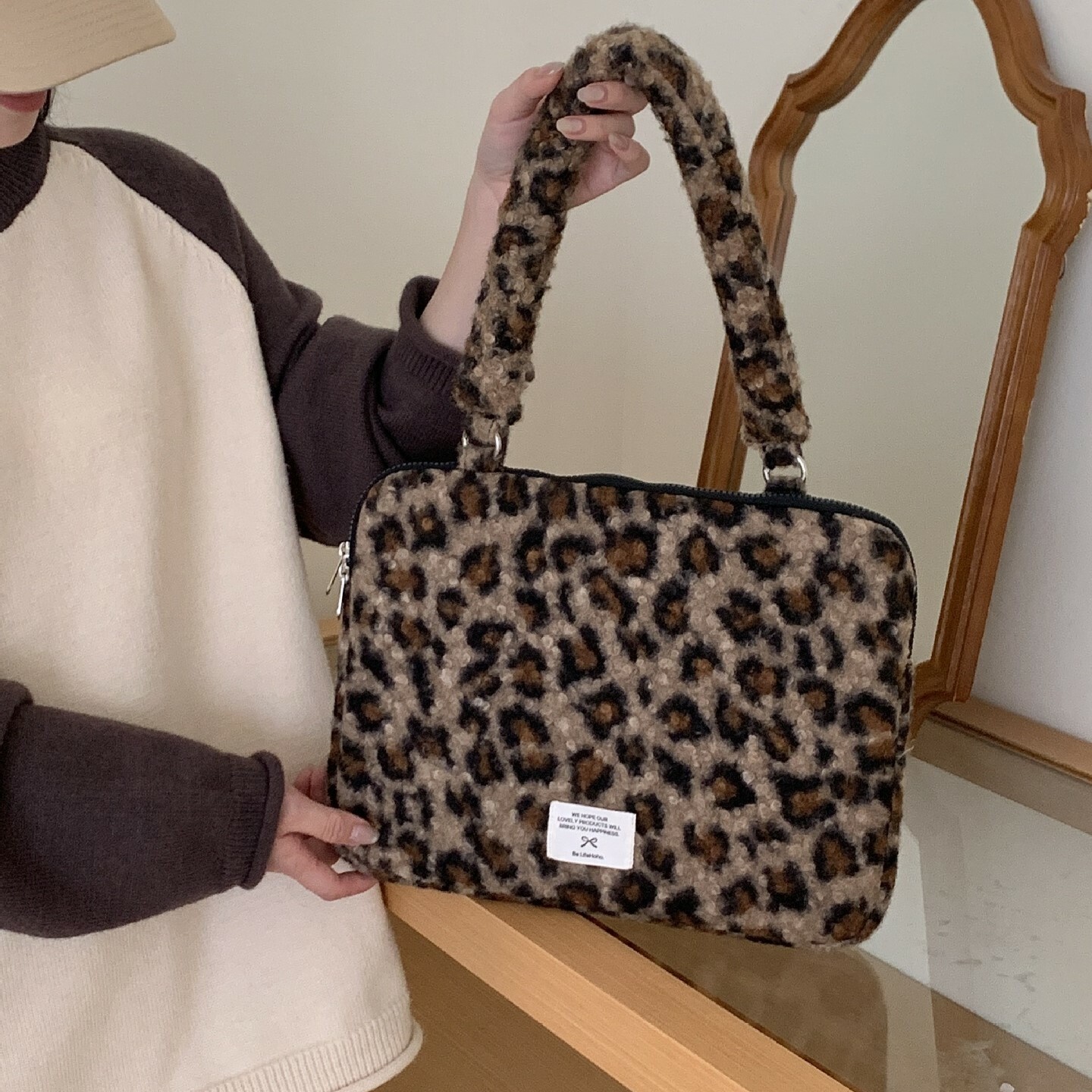 《5382》新品韓系豹紋手提電腦包