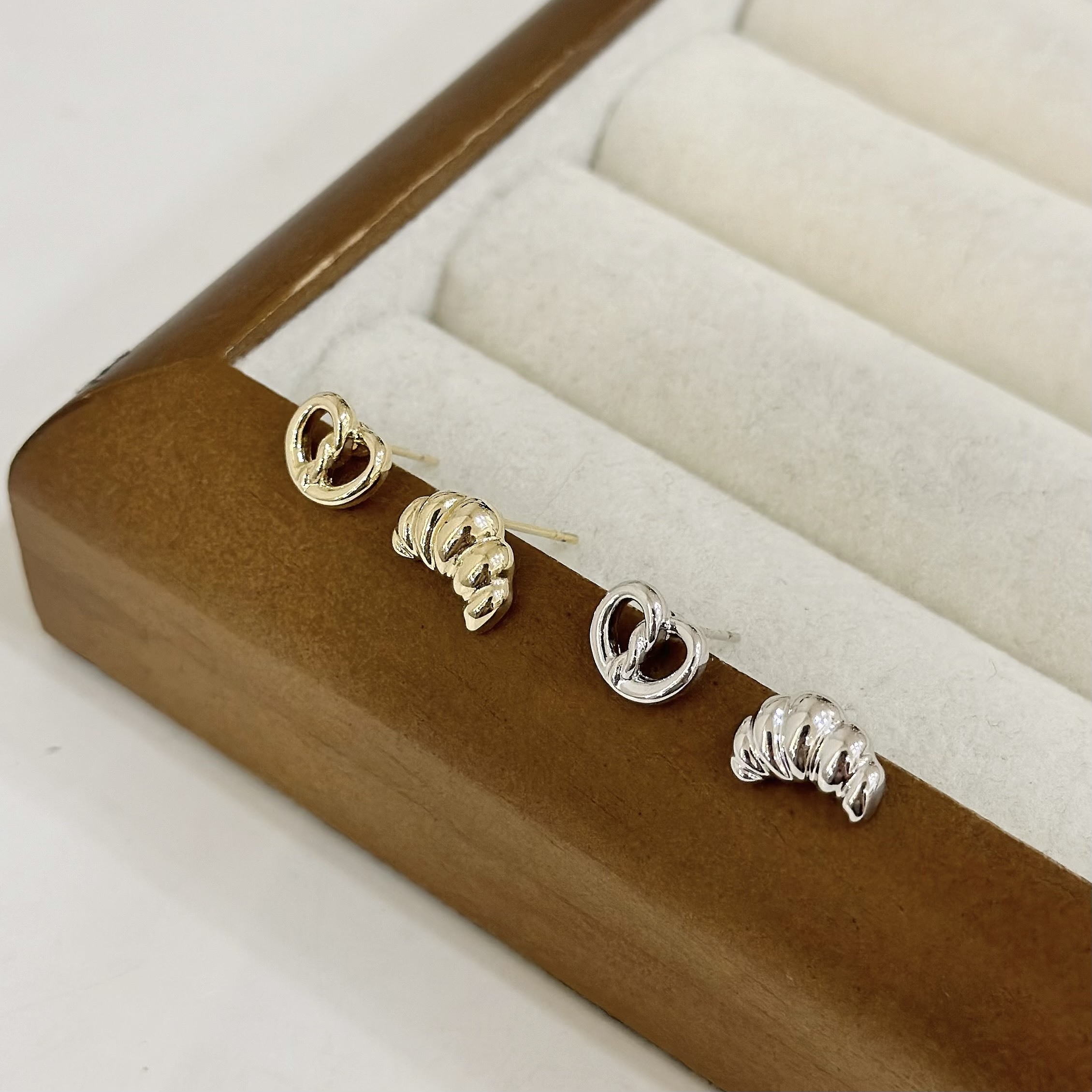 L41蝴蝶餅可頌甜點耳針