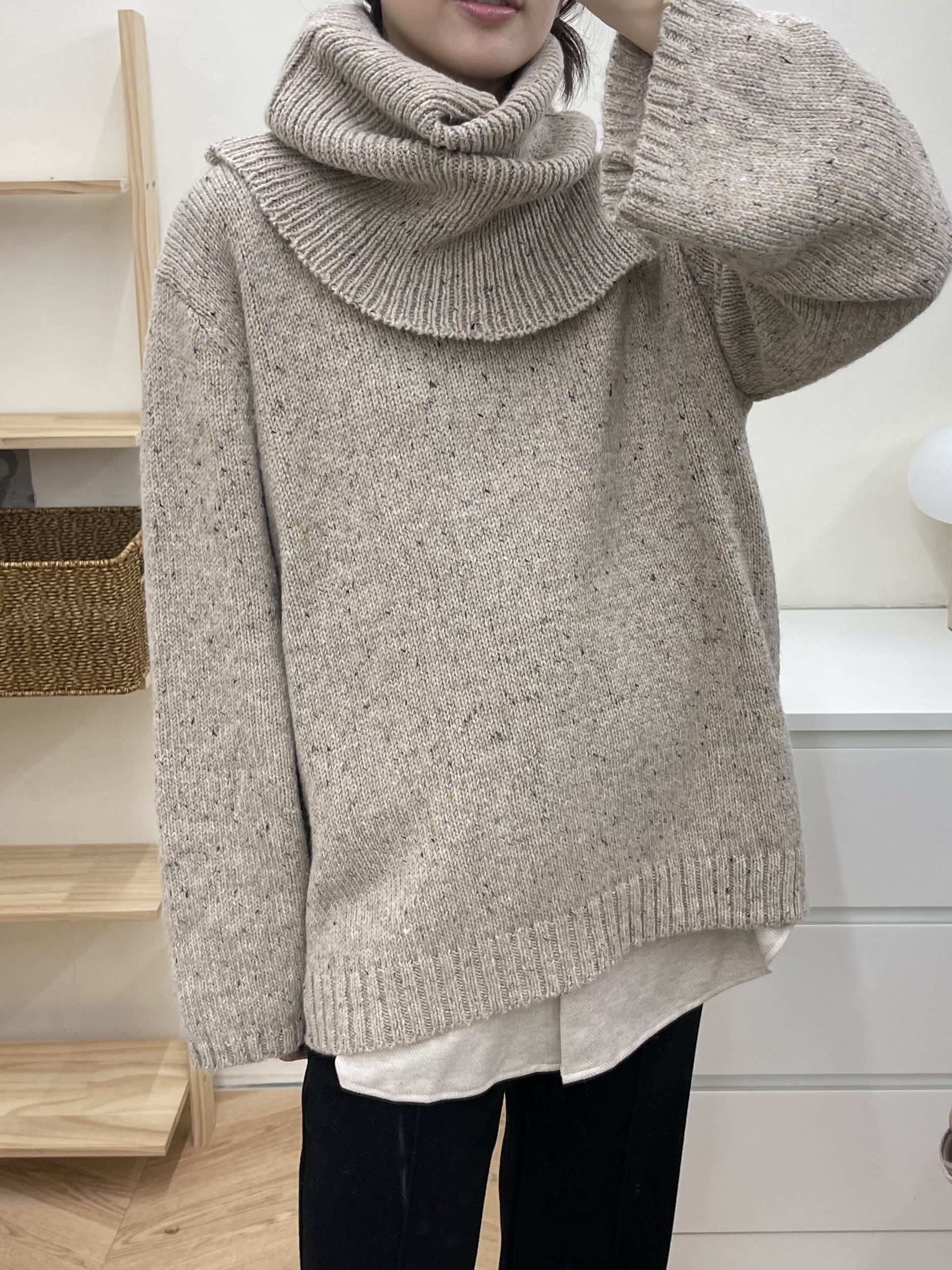 慵懶寬袖毛衣附圍脖
