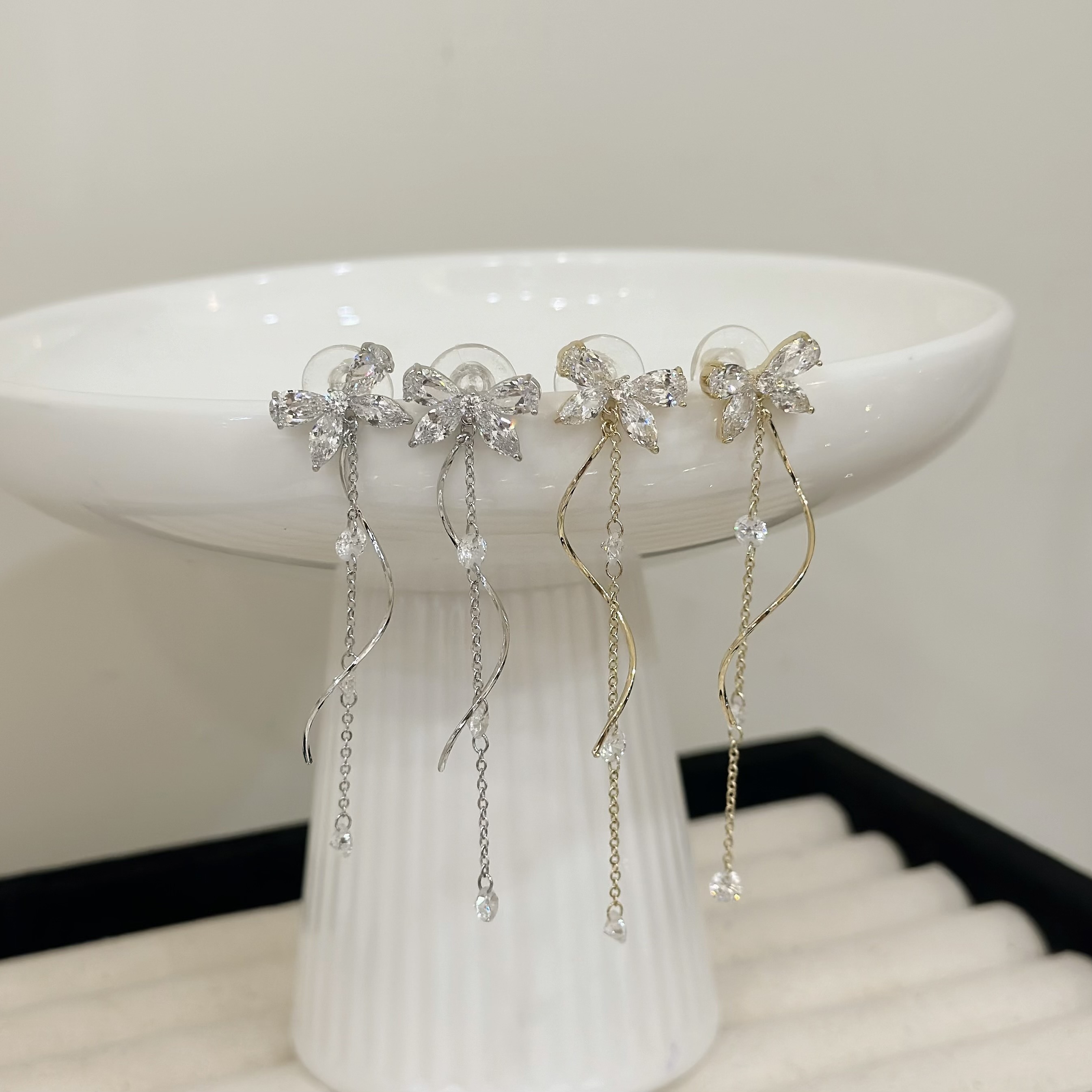 L46鋯石蝴蝶結波浪垂吊