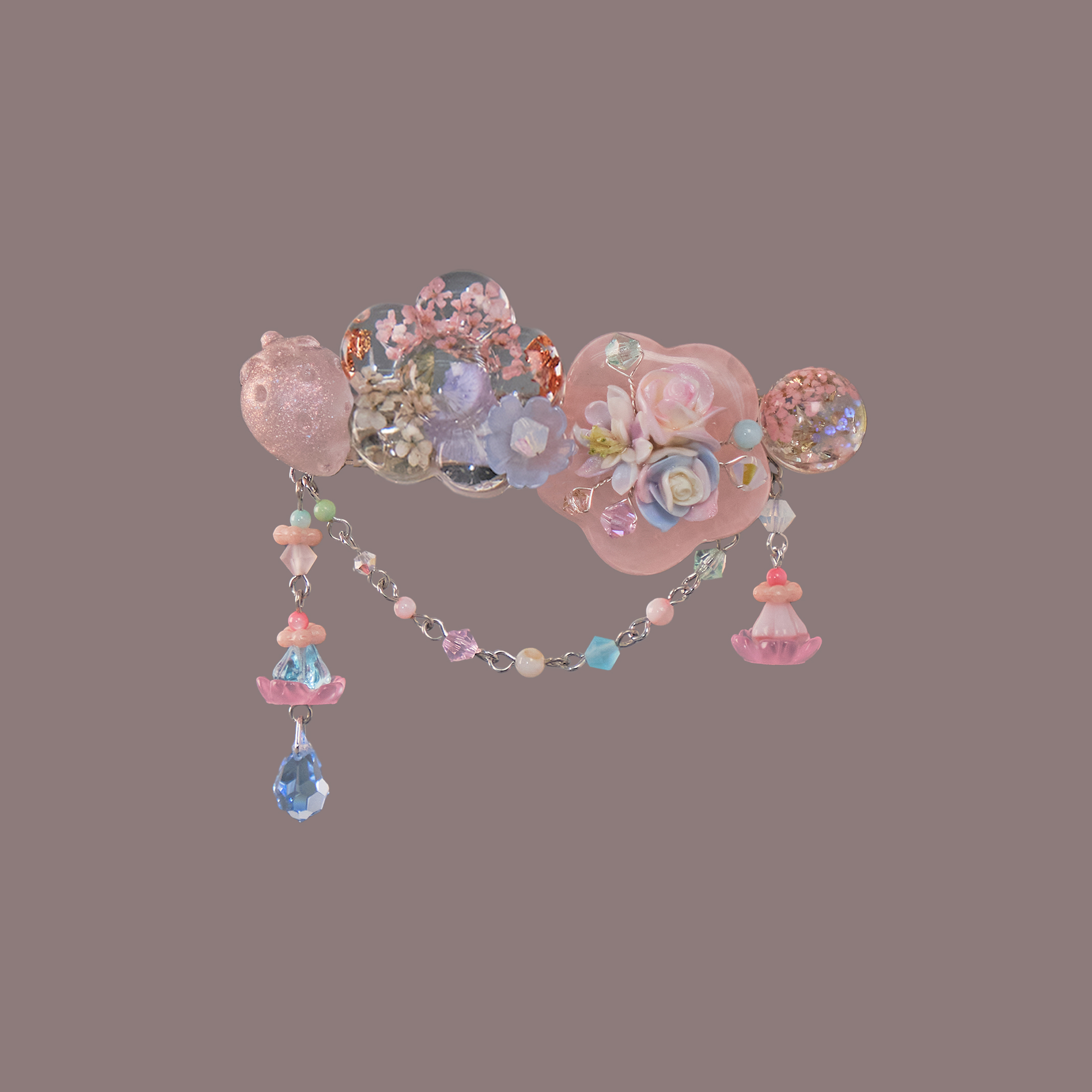 Strawberry Sugar Glazed Wagashi Carrie Clip with Detachable Bow