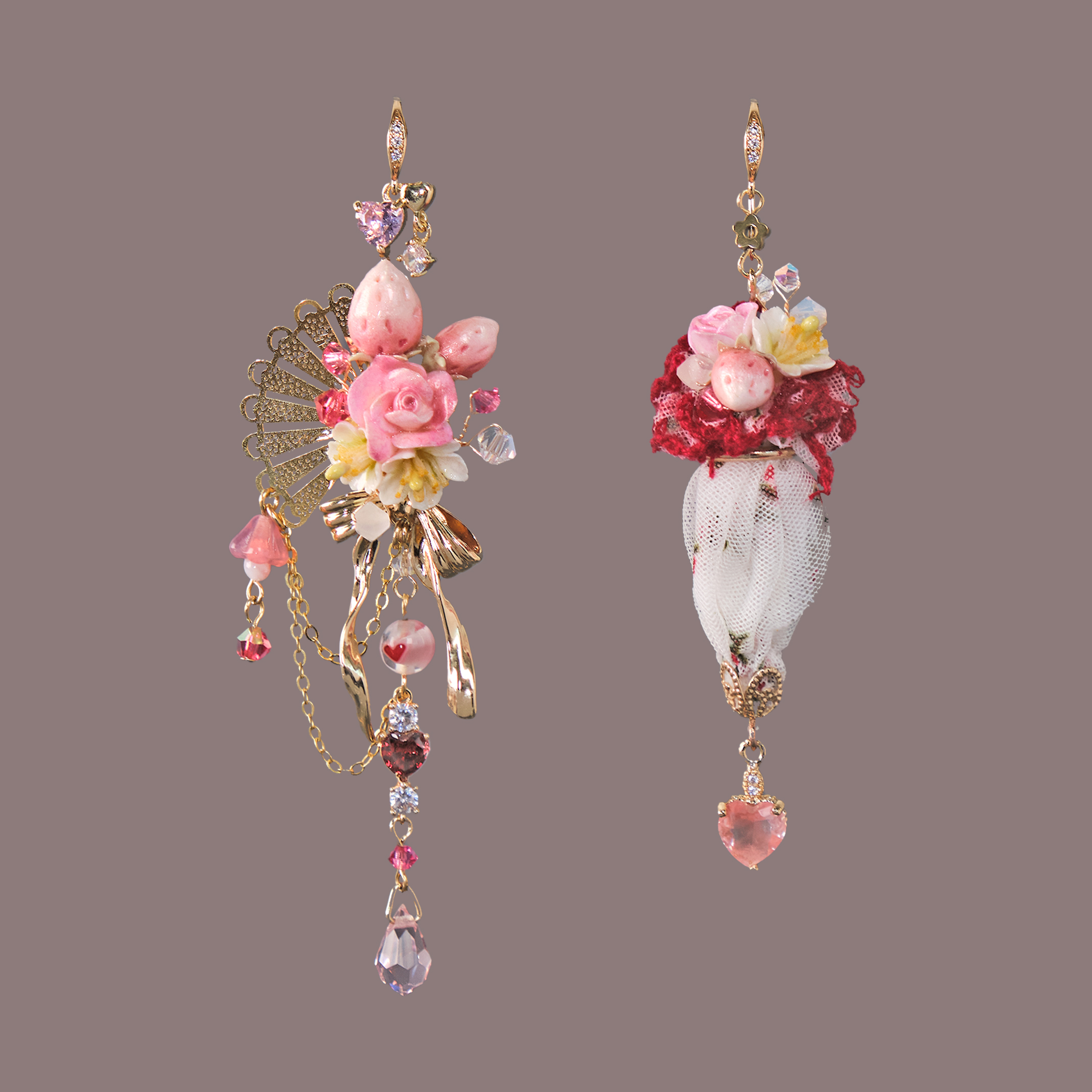 Crimson Geisha Gold Fan & Umbrella Asymmetrica Earrings
