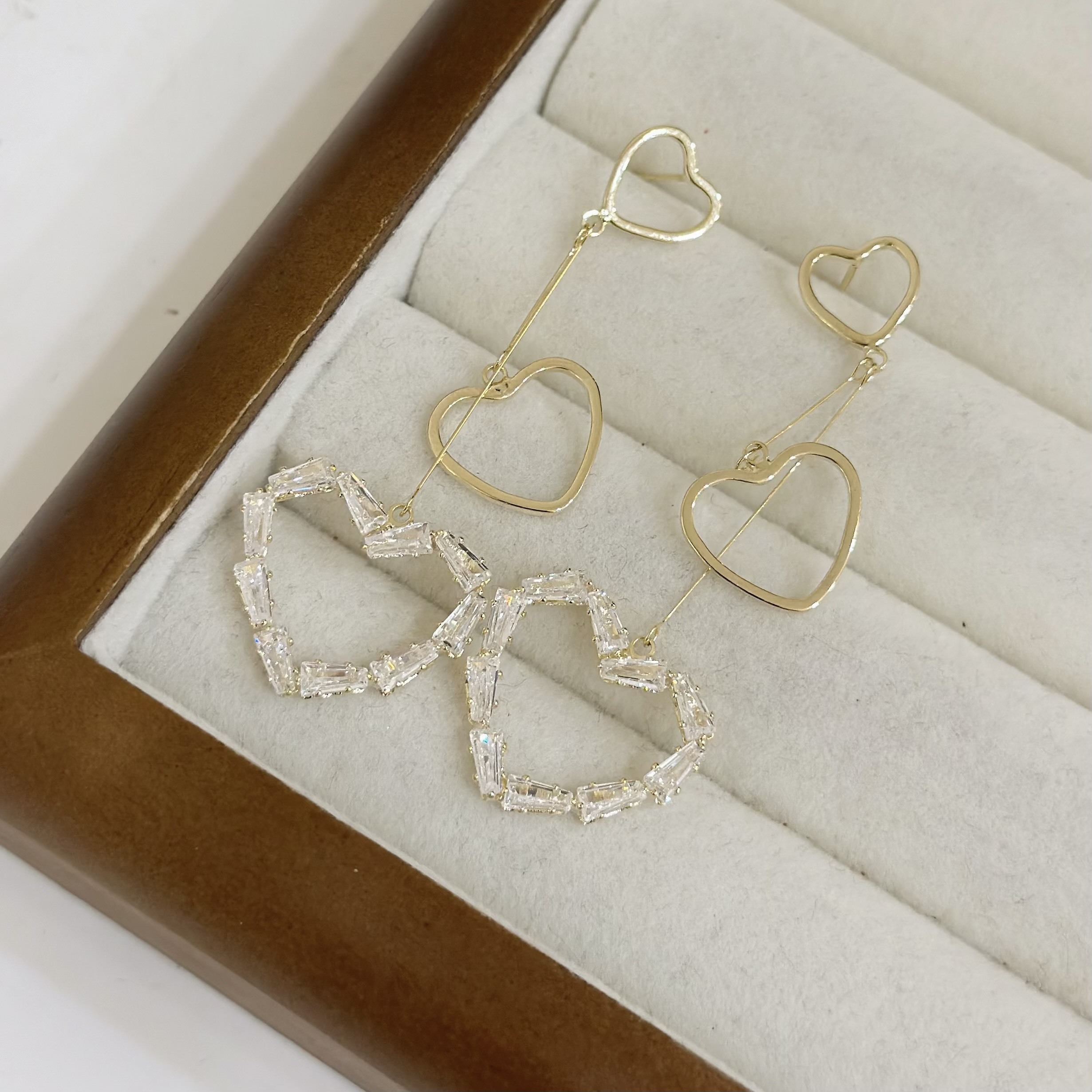 544鋯石鏤空愛心垂吊