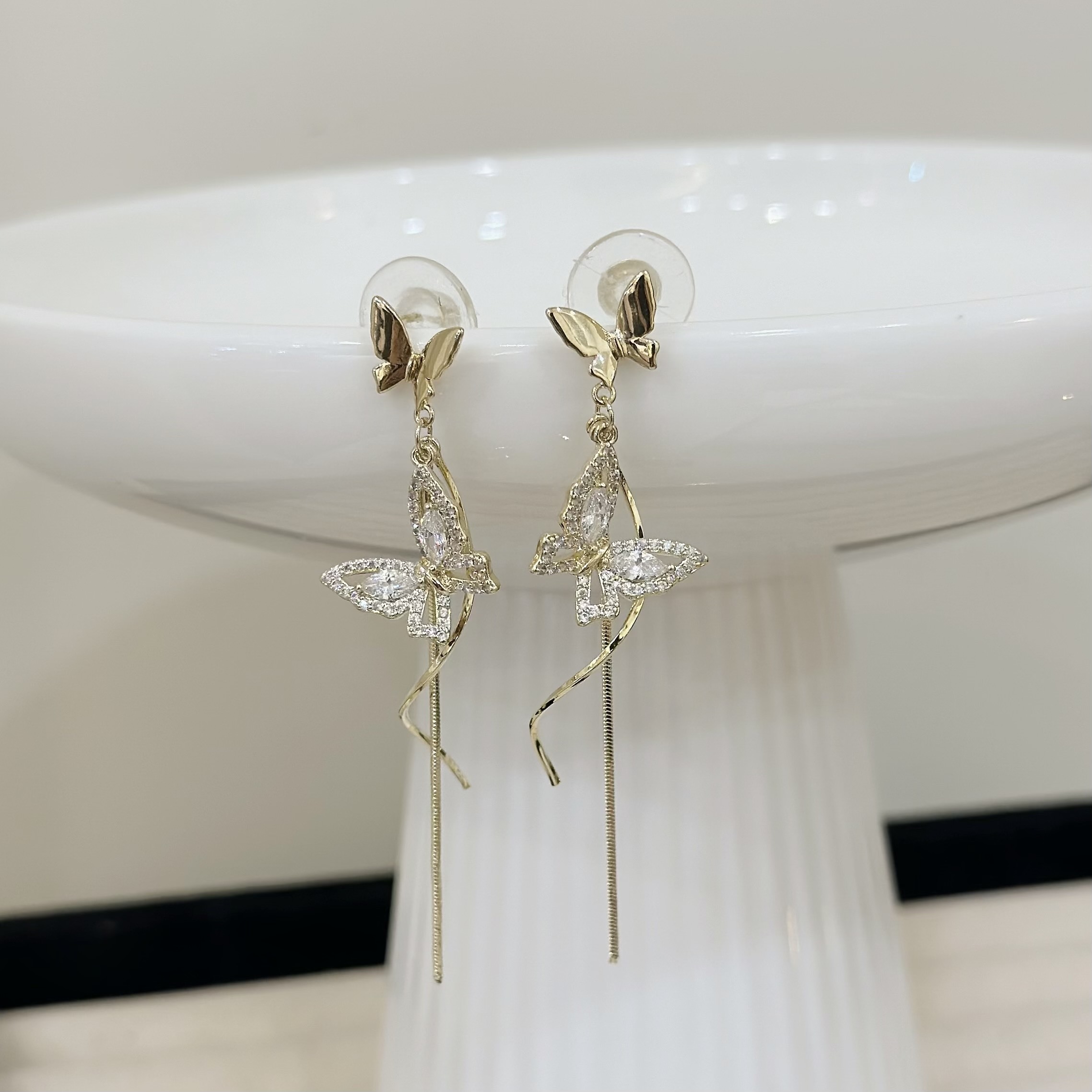 546排鑽鋯石蝴蝶波浪垂吊