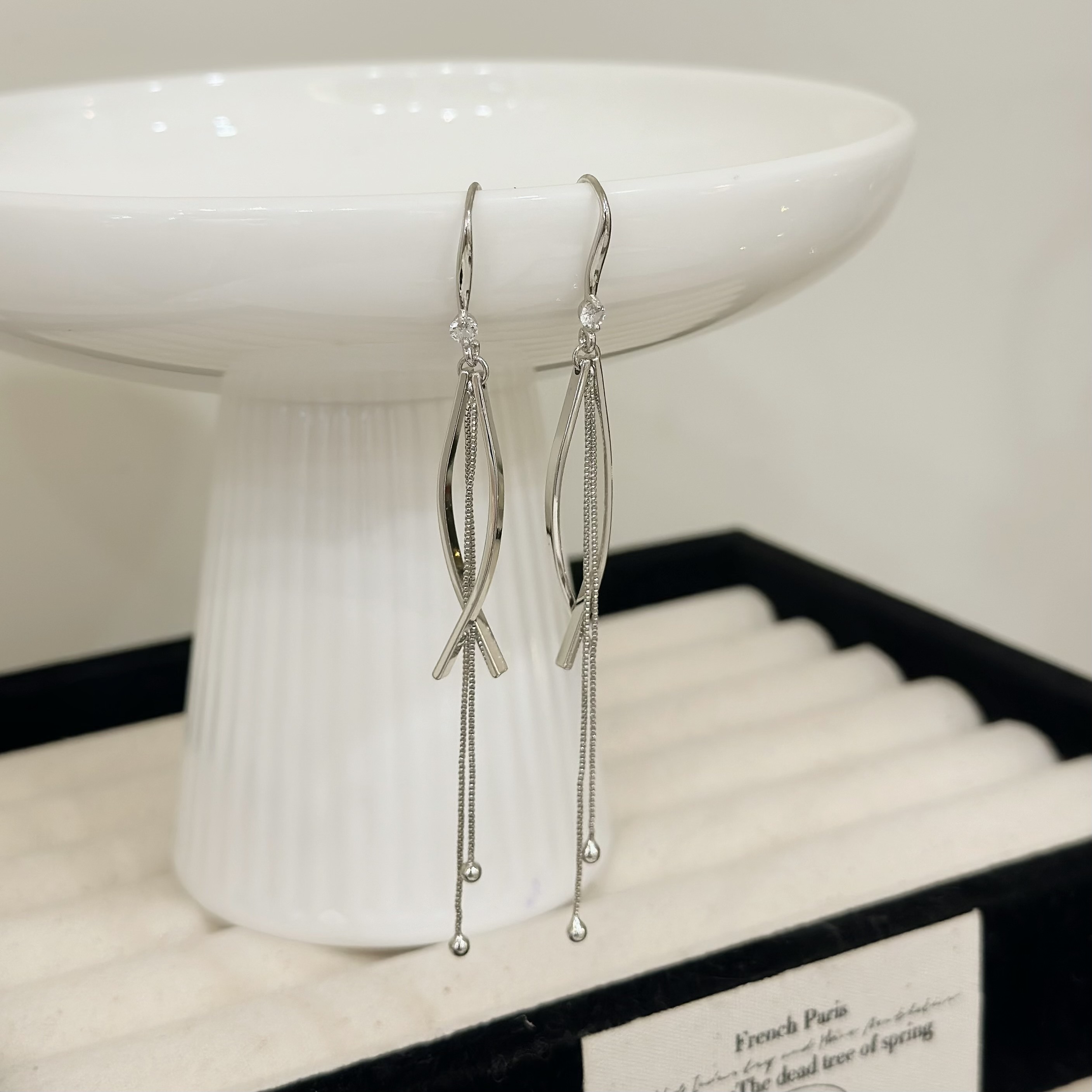 548魚尾交叉垂吊