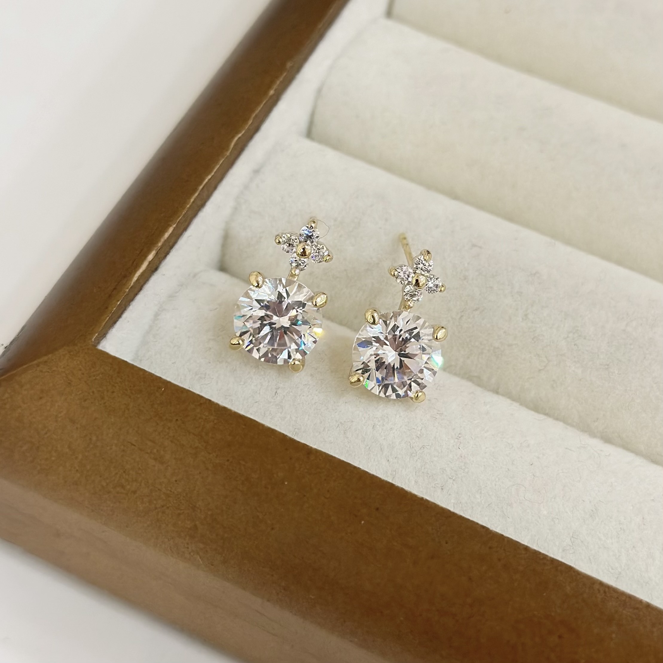 562四葉草圓鑽耳針