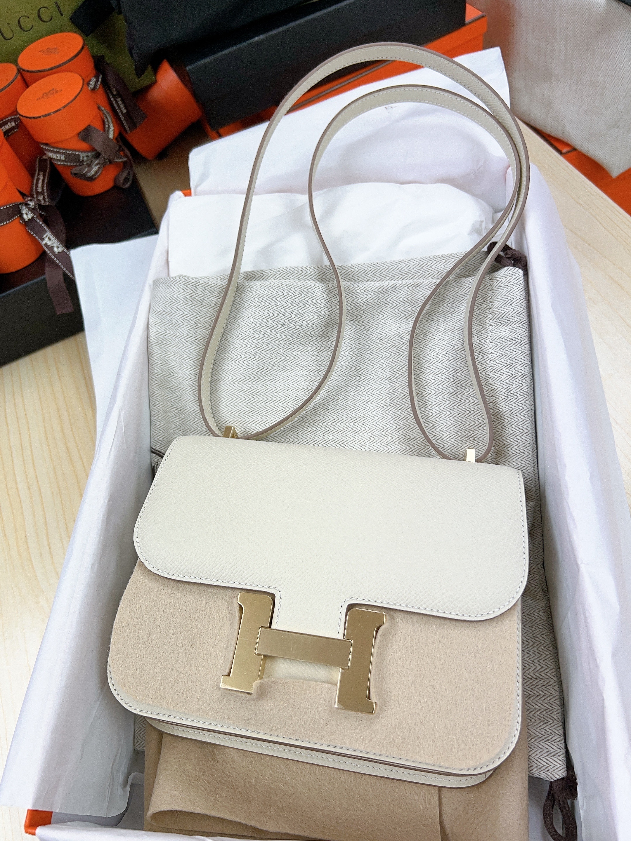 *Brand New* Hermes mini constance (Stamp W/ craie/ light gold)