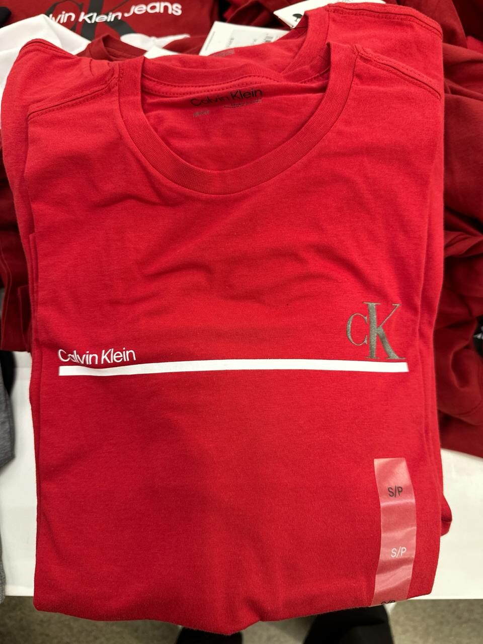 [U] CK MENS CLASSIC FIT SS GRAPHIC TEE,RED, SP40601294-40EC803600 (UCK360)