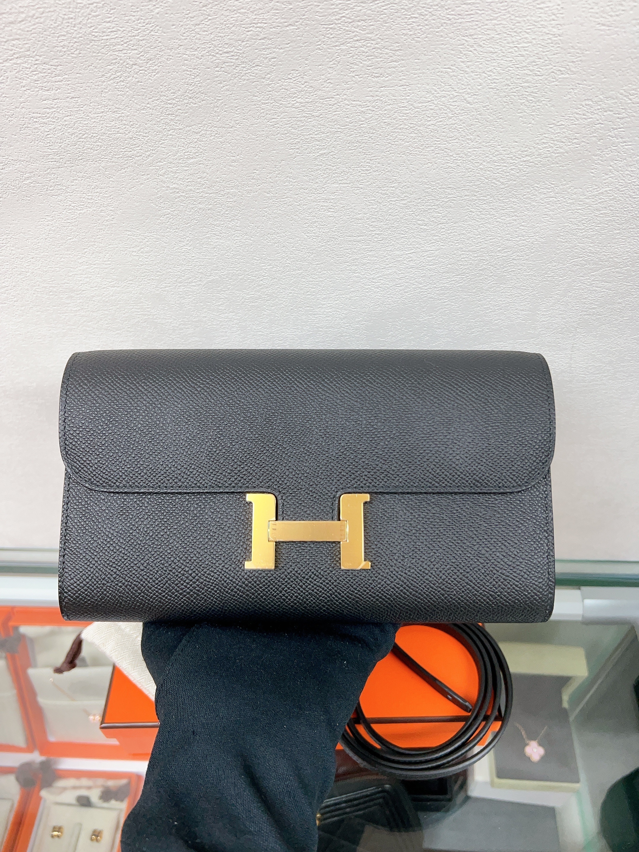 *Brand New* Hermes constance to go wallet (stamp w/ black GHW)