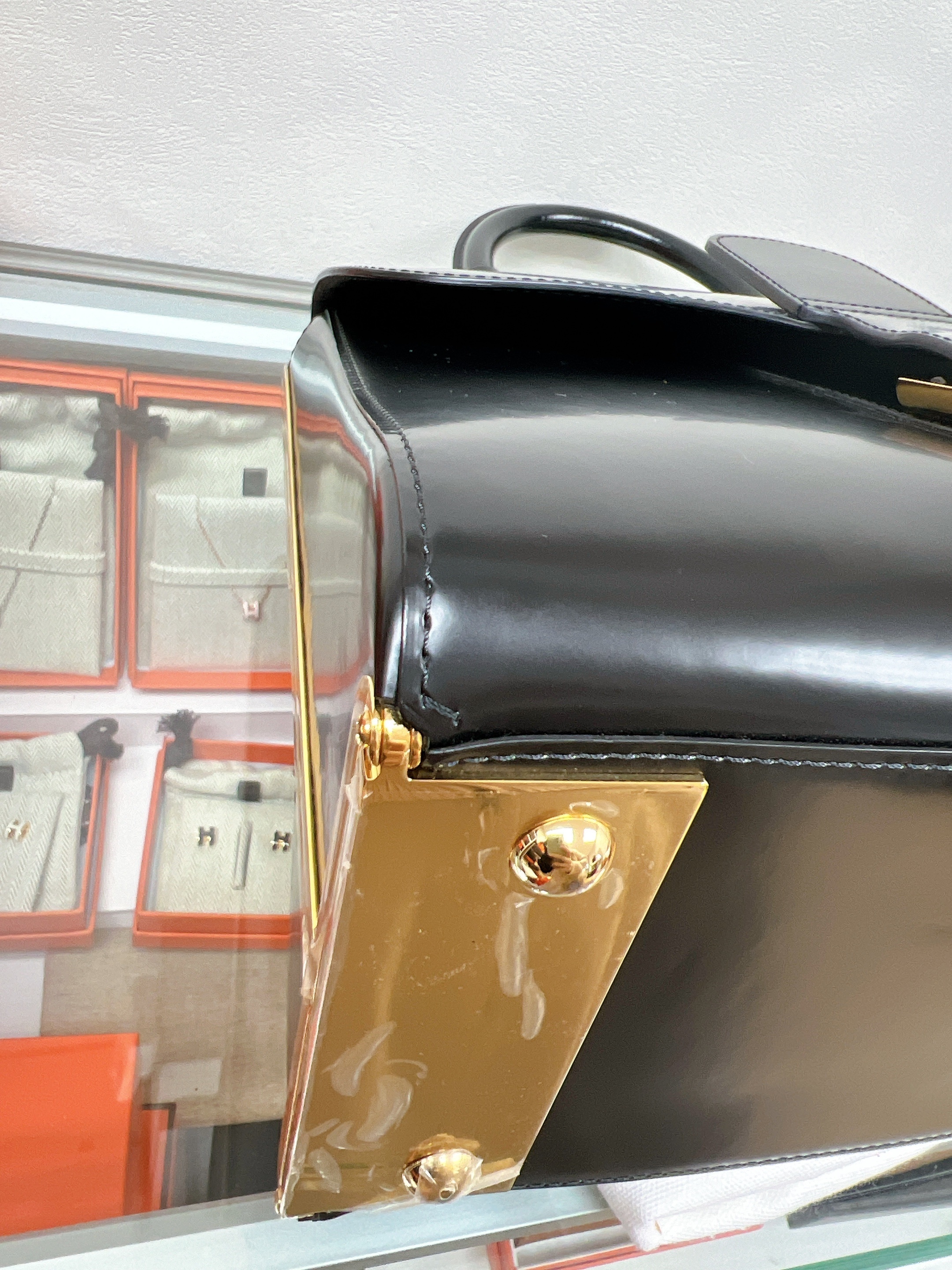 Delvaux brillant MM (black limited edition diva)